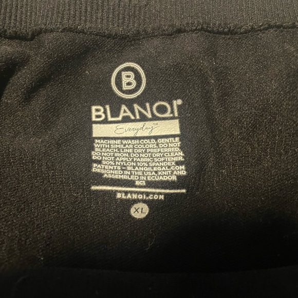 Black Blanqi maternity shorts - Picture 4 of 5